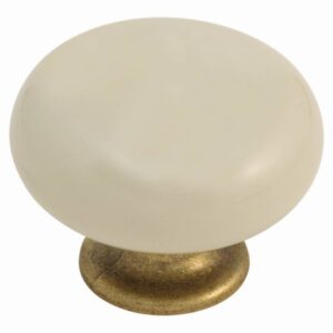 Tirador oro viejo - flor marrón